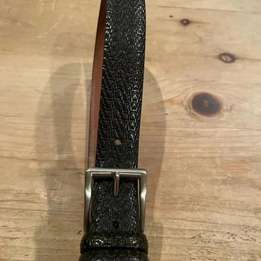 NWOT Trafalgar Unisex leather/black/silver belt Made in USA Men’s 32